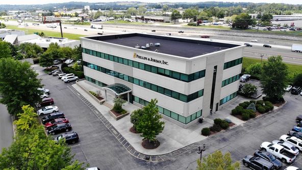 Parkside Drive Office Building: 10201 Parkside Drive, Knoxville, TN 37922